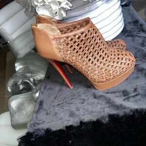 Designer Christian Louboutin size 10.5, 5 inch Elegant Tan Stiletto Heels